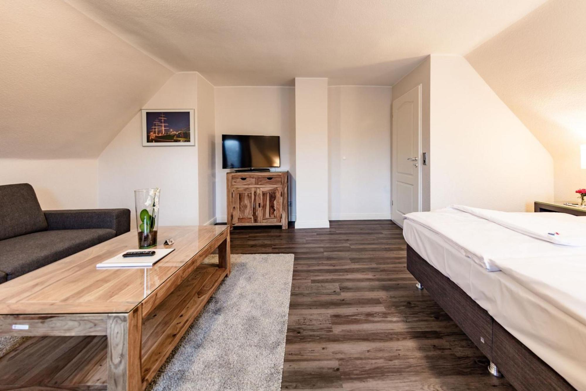 Hotel Zum Zeppelin Гамбург Номер фото